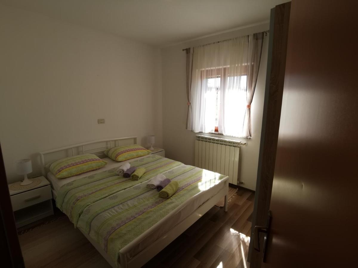 Apartmani Berber Babici エクステリア 写真