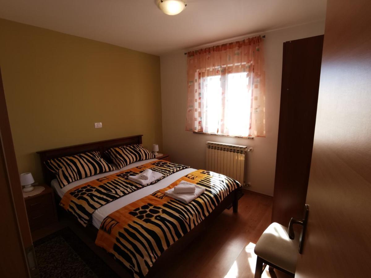 Apartmani Berber Babici エクステリア 写真
